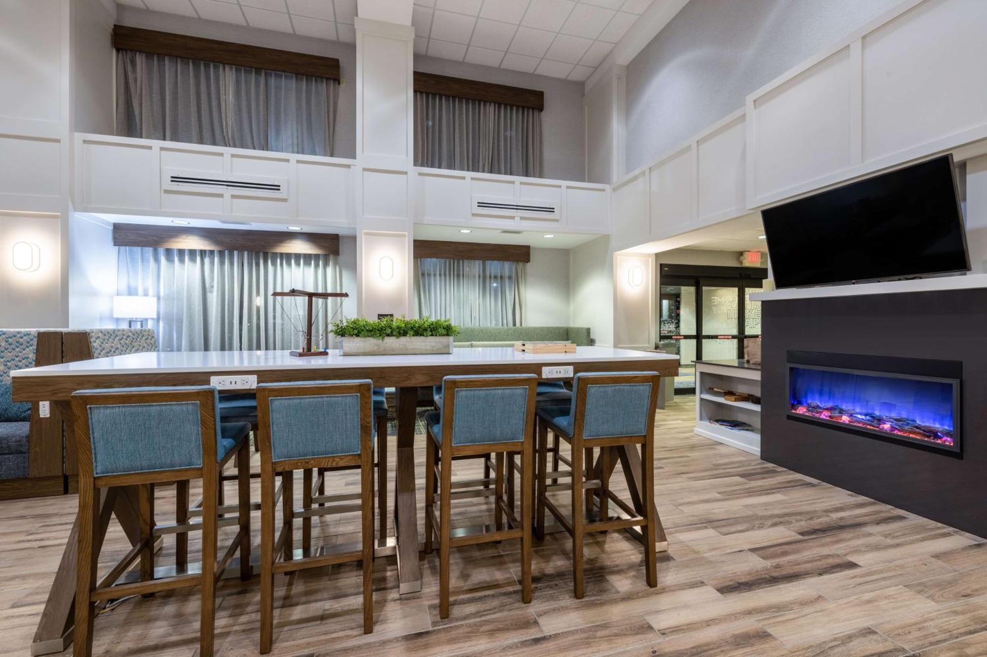 Newly Renovated-Hampton Inn & Suites Casper Kültér fotó